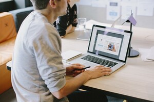 How to Use a Pyramid Model to Design an Email Newsletter (2019 Update)