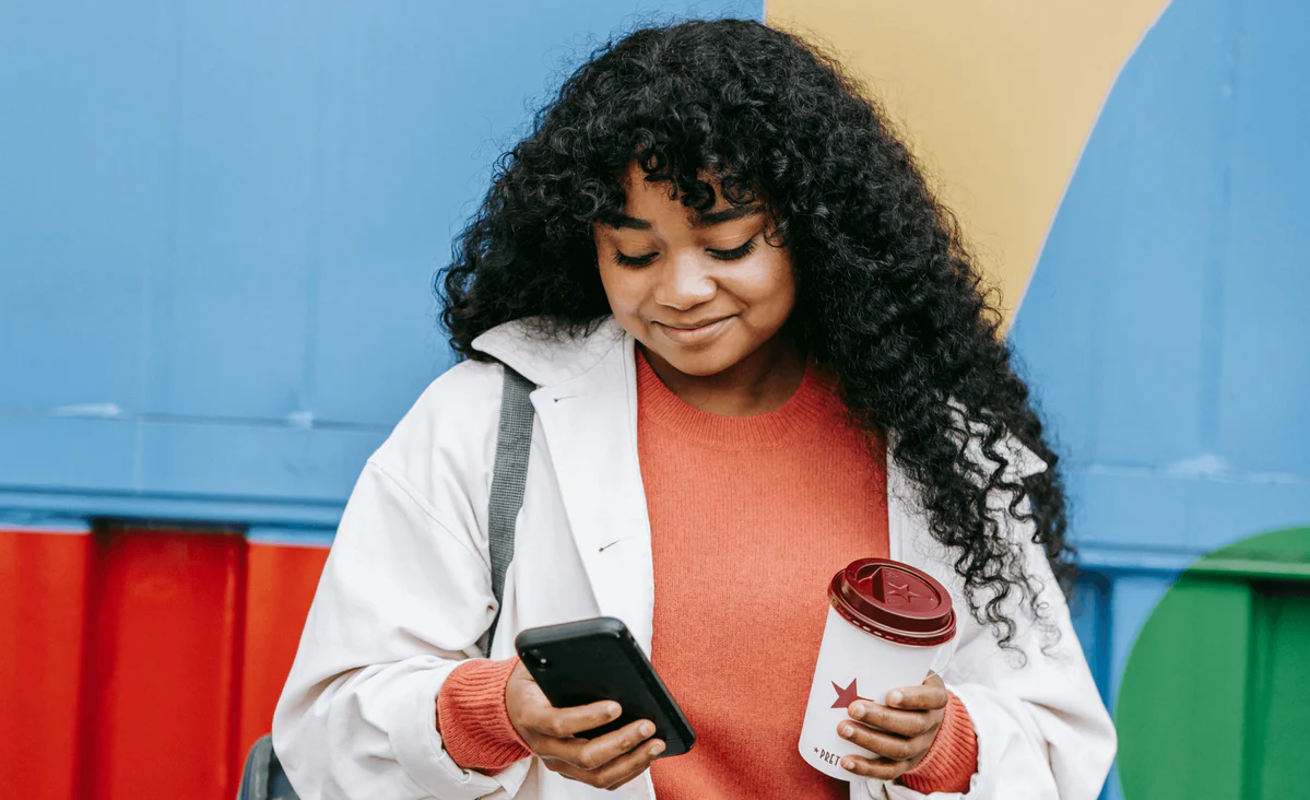 HOW TO The Girlboss Guide to Building Your Personal Brand in One Week