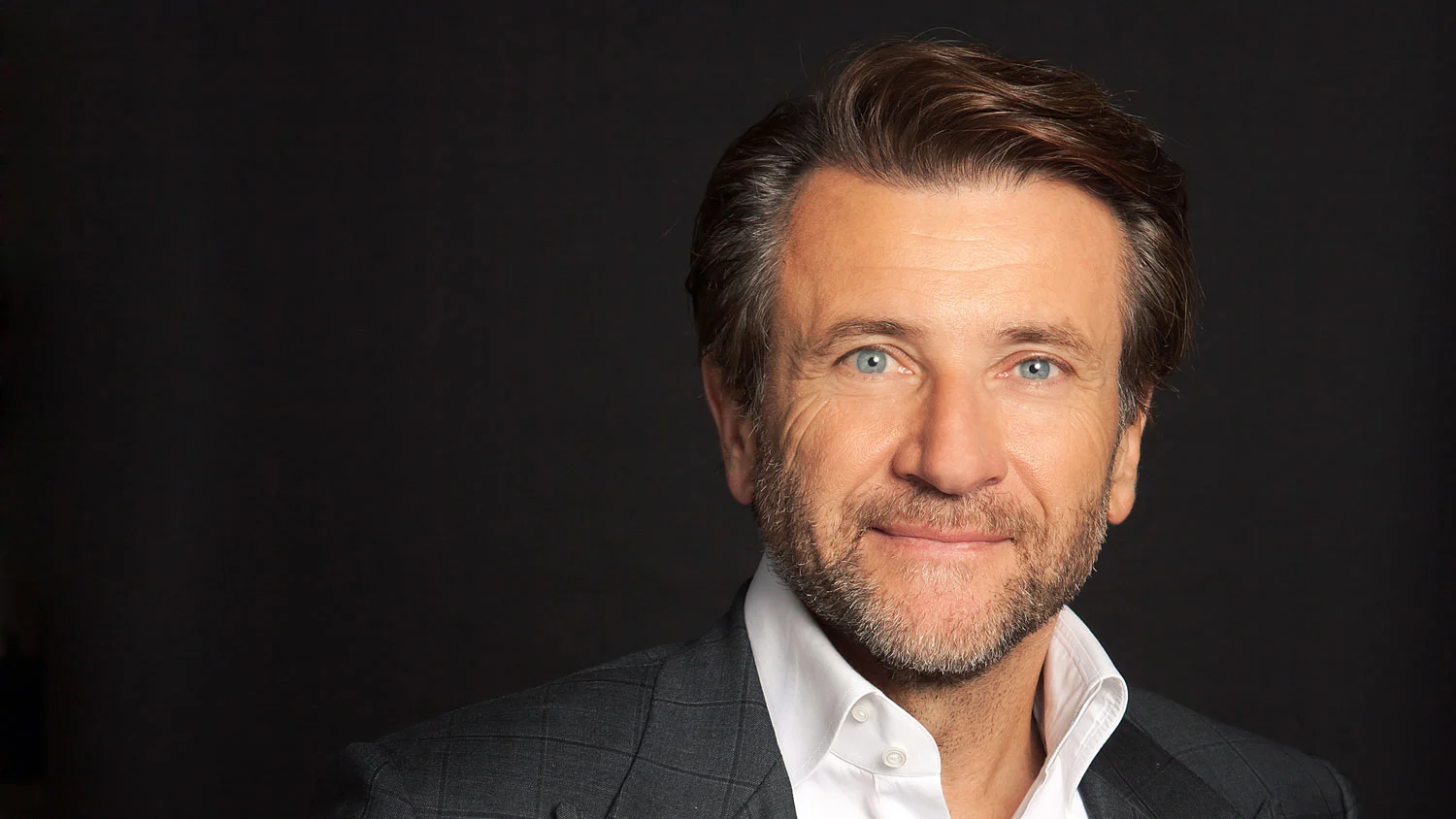 Shark Tank Judge Robert Herjavec's Advice on Beating the Pandemic Flux