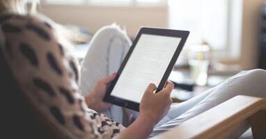 Required Reading from the 11 Most Influential CRM Blogs for B2Bs