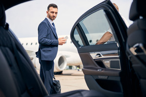 Field Sales Reps & Managers: The Complete Guide for 2023