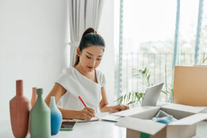 The Ultimate List of E-Commerce Courses for Aspiring Entrepreneurs