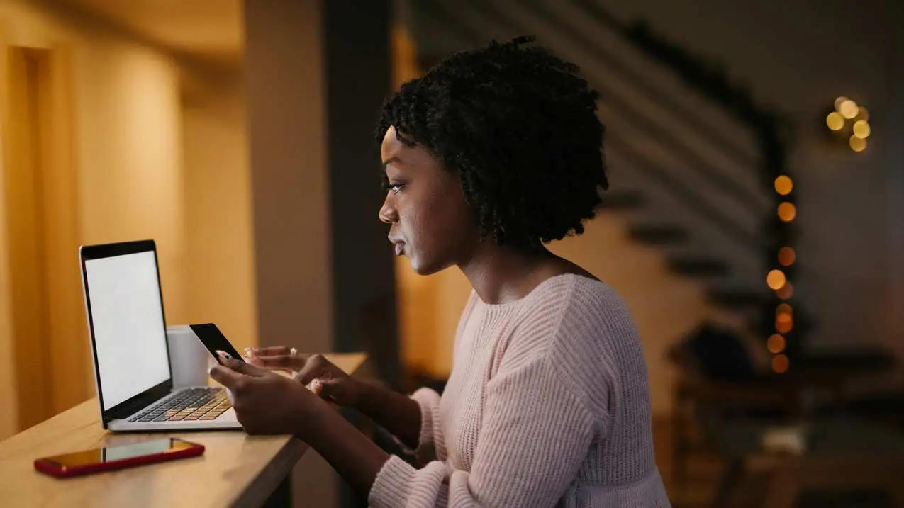 Global Digital Sales Grow 36% on Cyber Week: 4 Findings and What They Mean for the Rest of the Shopping Season