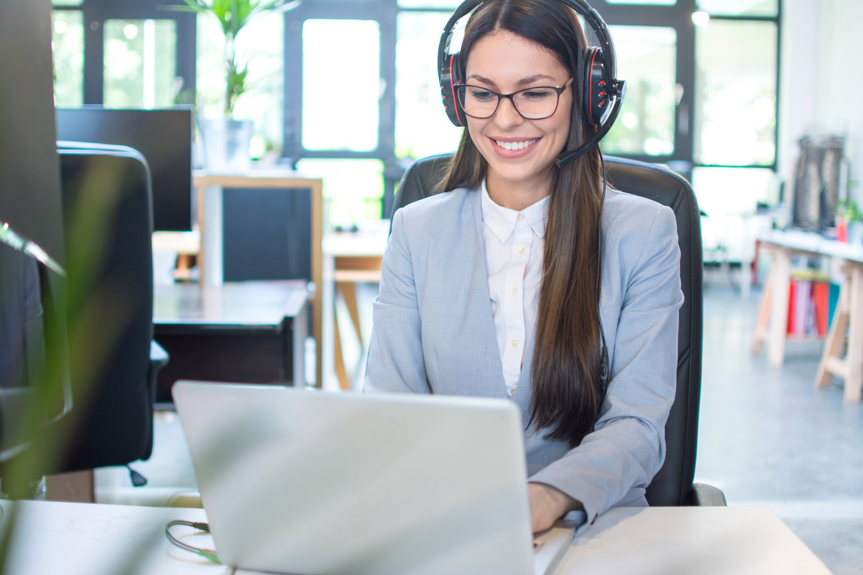 3 Best CRM Call Center Software for Businesses
