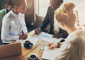 Build a 6-Figure Machine: 5-Steps to Automate Your Business