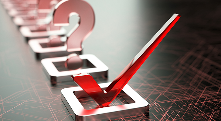 CRM evaluation tips - checklist included!