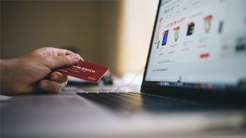 Custom Content Drives Ecommerce Sales Success