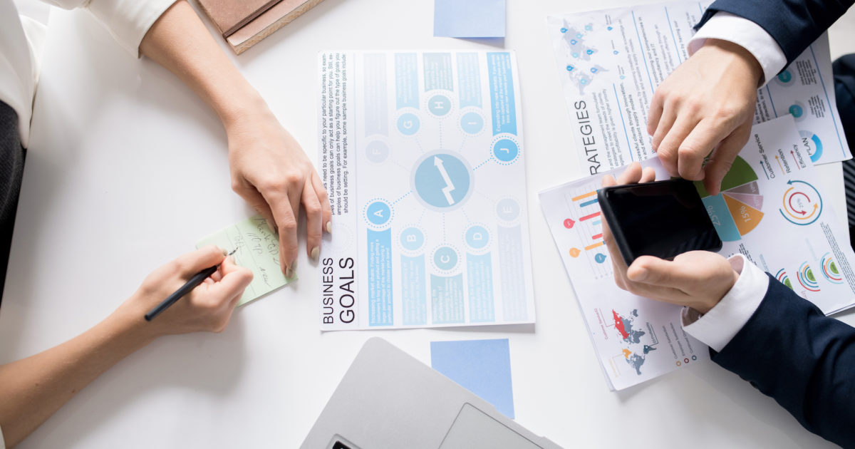 10 Sales Goal Examples for Your Sales Team