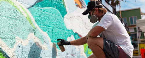 How to Be an Artist for a Living: a Talk With the Muralist Who Illustrated the Ecwid HQ