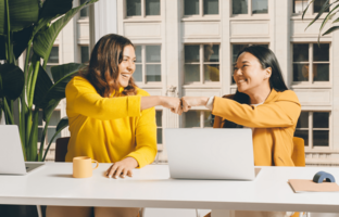 42 customer thank you note examples (+ tips for writing them)