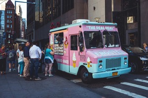 Mastering Food Truck Marketing with Micro-Influencers 
