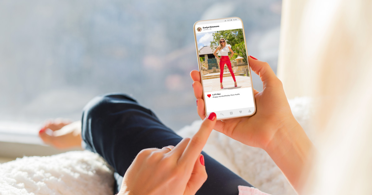 How to Use Instagram Shoppable Posts to Sell on Social Media