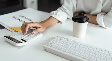 Effective Cash Flow Management for Customer Relationships