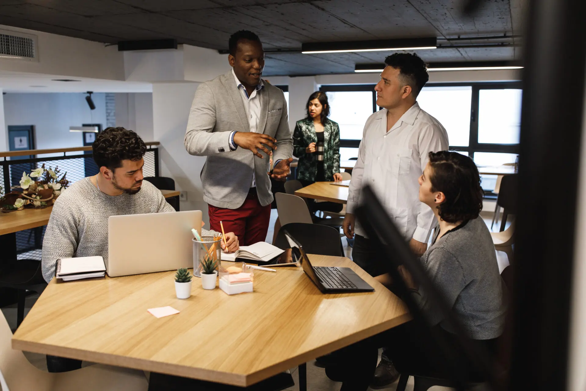 6 Ways to Encourage Employees to Use New Technology [Infographic]