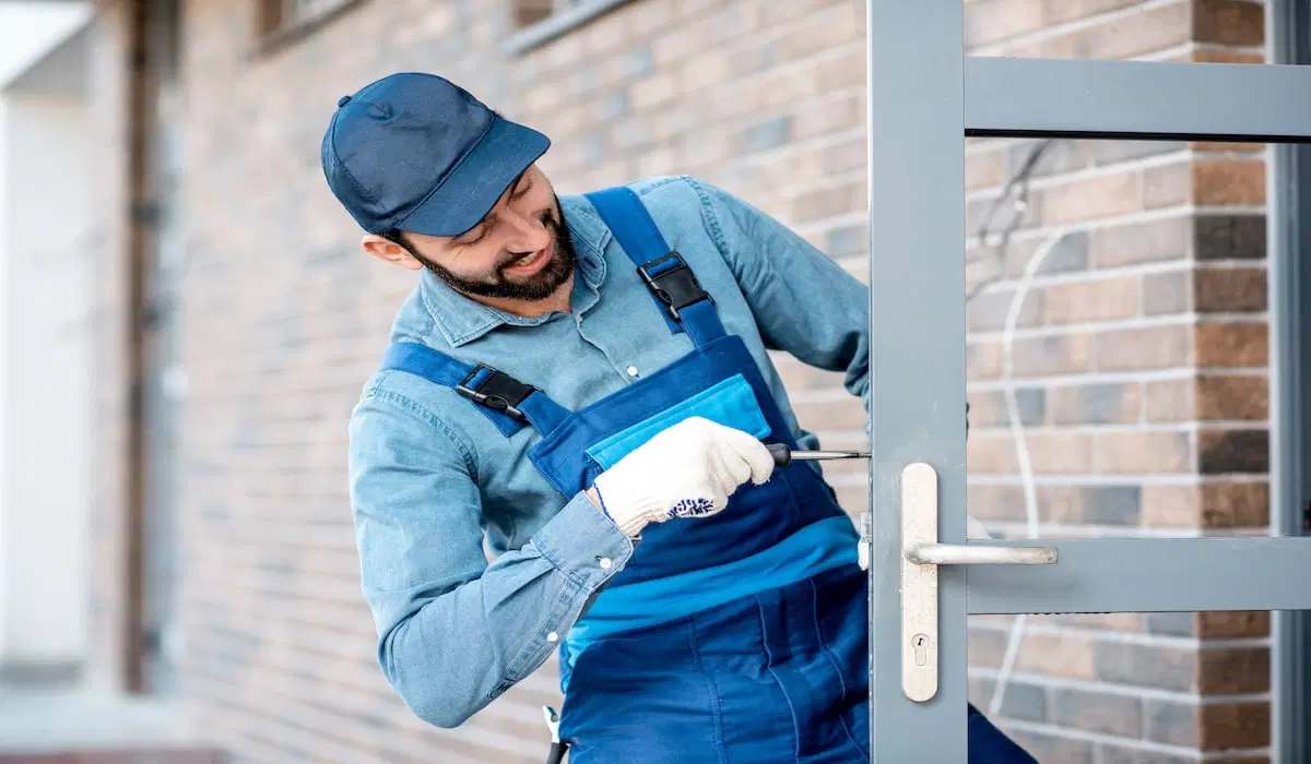 10 Best Software Tools for Door Businesses