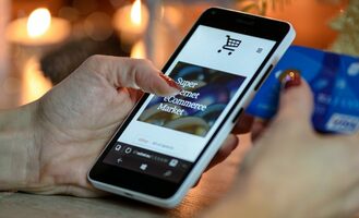 Experts Share Their Best Social Commerce Tips
