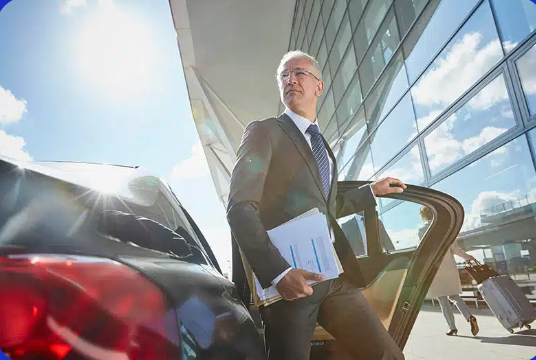 What is Outside Sales? Everything You Need to Know in 2024