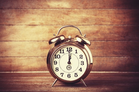 It's 10 PM ... Do You Know Where Your Audience Is? How Time of Day Predicts Return Visits