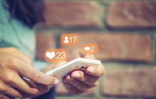 Choosing the Best Content to Share on Social Media: 4 Tips for Businesses