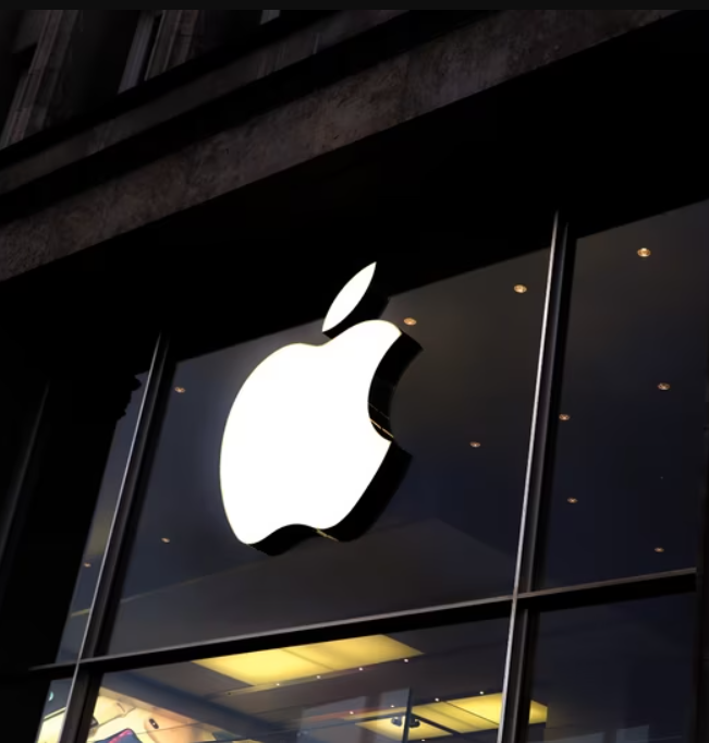 Apple announced its privacy changes for iOS 15: now what? | Acoustic Digital Experience Blog | Acoustic Campaign