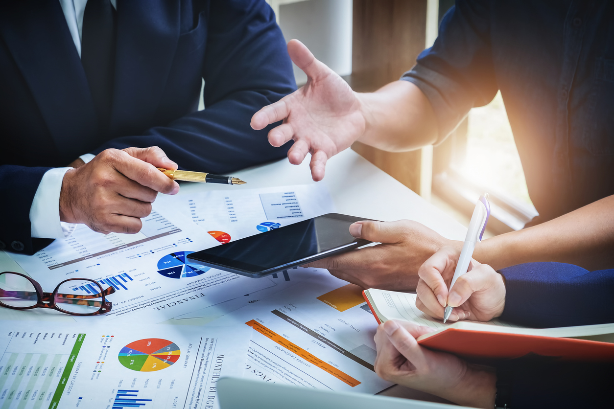 6 Strategic Sales Plan Examples [Pro Tips Included]