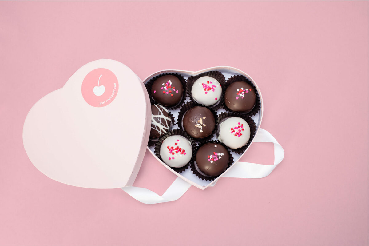21 Marketing Gifts Perfect for Valentine's Day