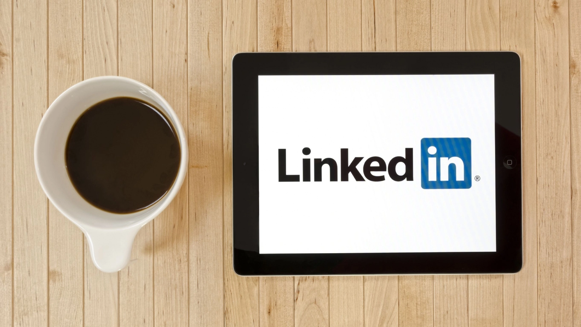 10 tips to increase your LinkedIn company page followers • VBOUT
