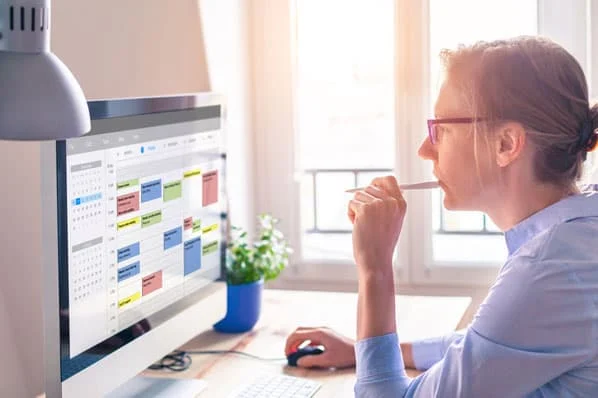 The Ultimate Social Media Holiday Calendar for 2021 [Template]