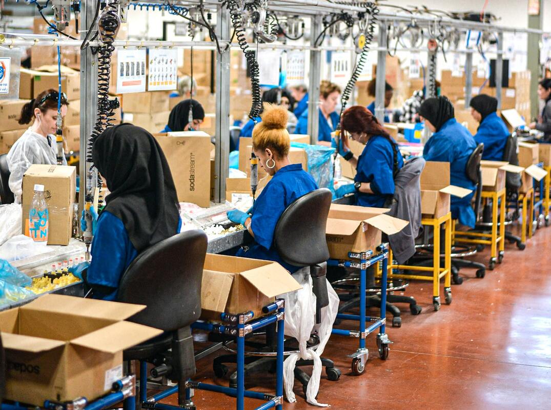 Minimum Order Quantity: How to Calculate MOQ for Your Ecommerce Business & Tips on Navigating Them