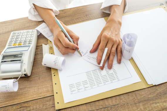 7 small business documents owners should keep for important tax records