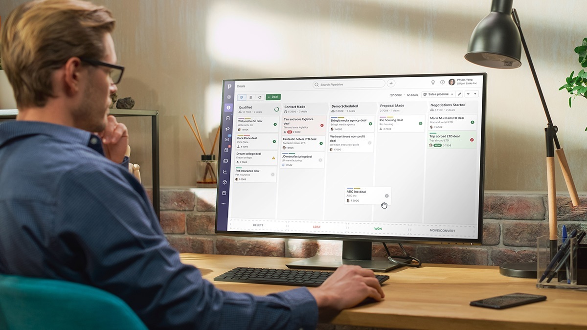 14 business management software solutions that increase efficiency 
