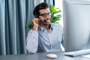 CRM for Phone: Why A Mobile-First CRM Matters