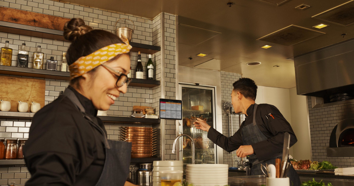 How Restaurants Can Adjust to Lighter, Less Experienced Staffing