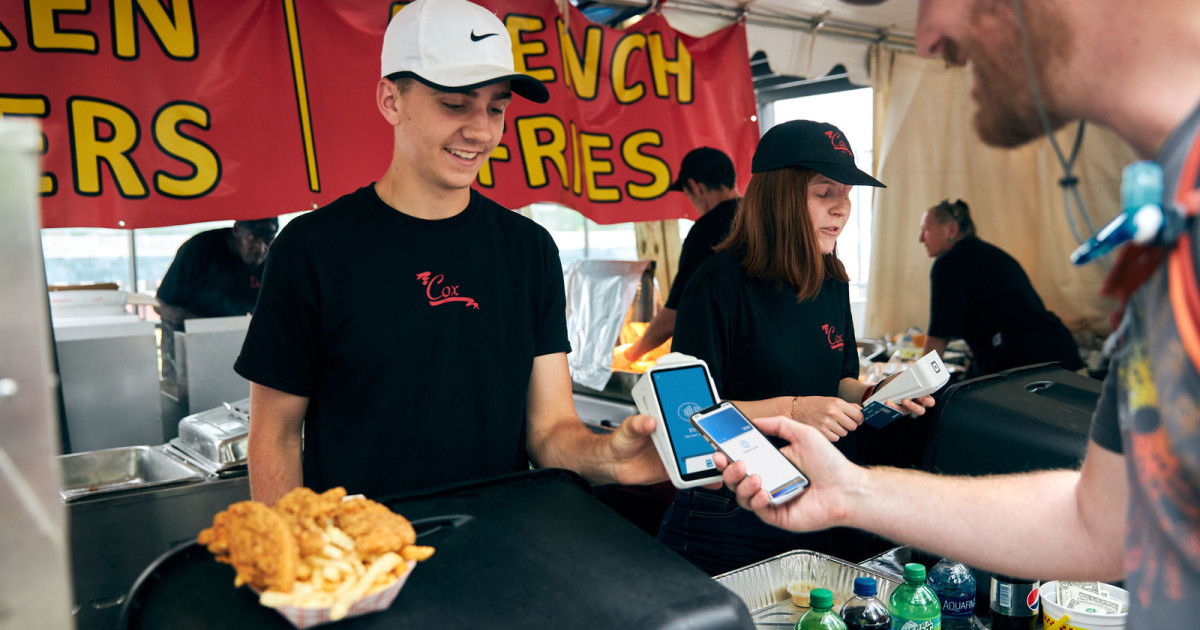 How Cashless Stadiums Improve the Fan Experience