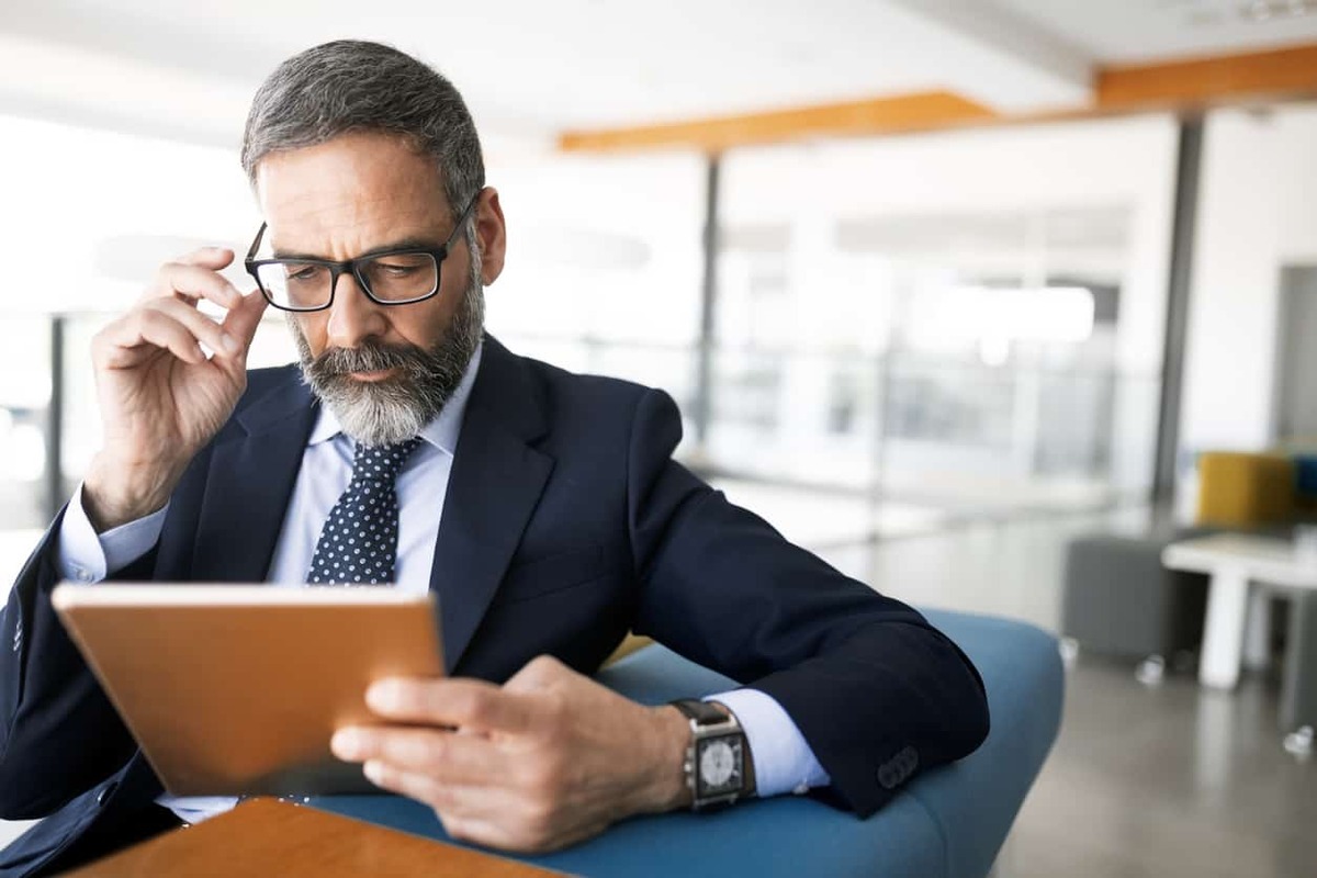 15 Best B2B Tech Marketing Resources for Growing Your Skills and Business