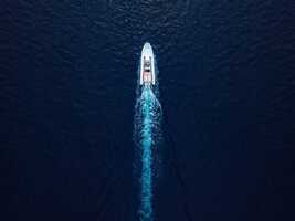 Navigating New Waters: 10 Tips for First-Time Founder Success