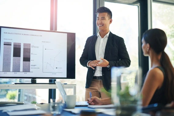 How to build a pitch deck to get more investors