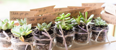 10 Ways to Use Corporate Gifting (Other Than the Holidays)