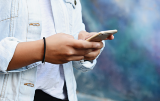 SMS Hyperlink: How to Use an SMS Link Service in 2023