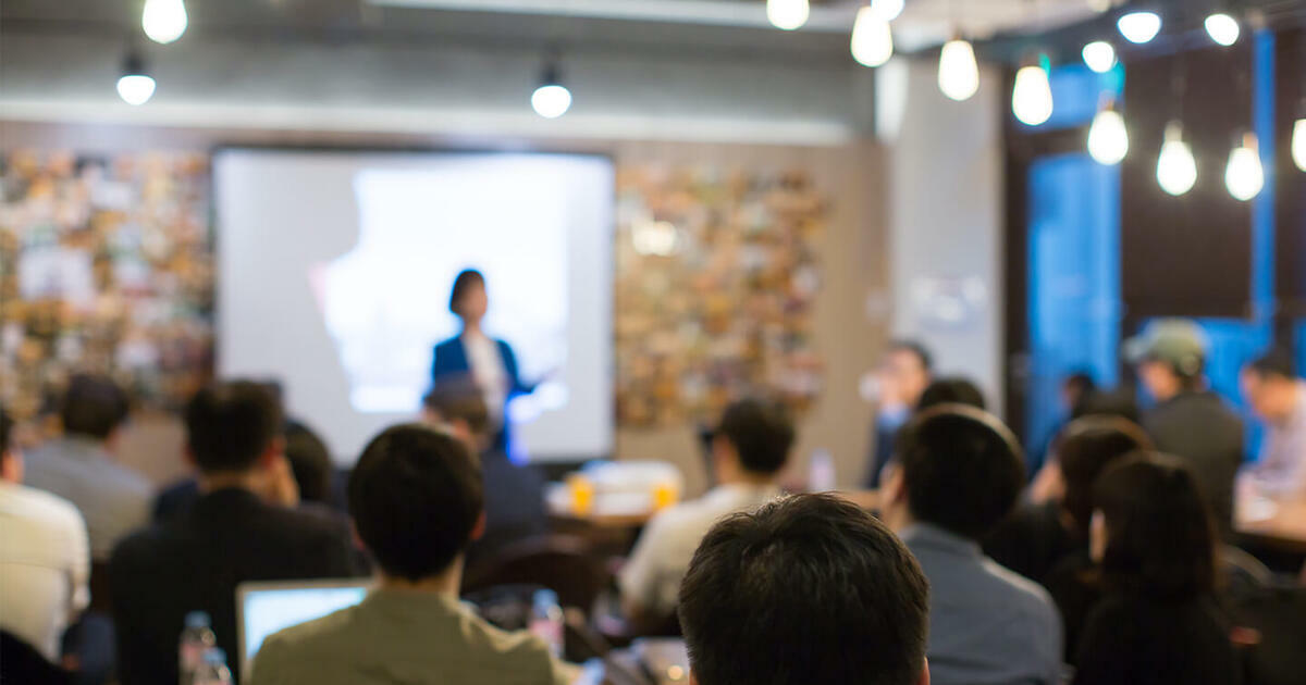 How to Send an Evite Through Text Message and Increase Event Attendance