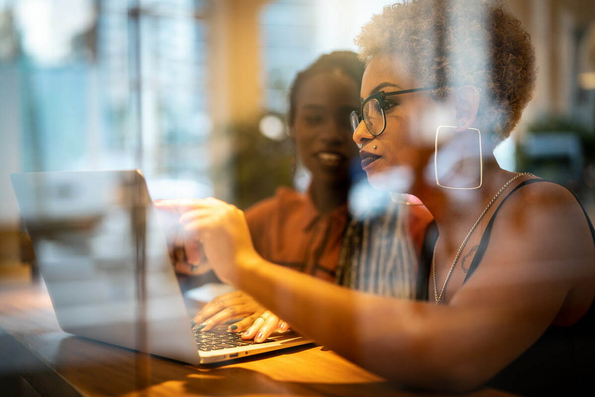 How to Bring Hybrid and Remote Teams Together