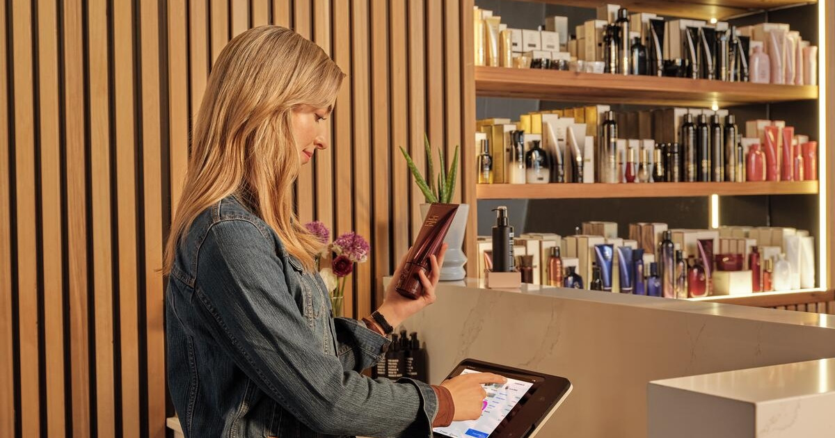 Gender-Neutral Pricing: How It Works for Your Beauty Business