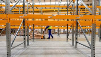 Warehouse Capacity: How to Calculate & Increase Storage