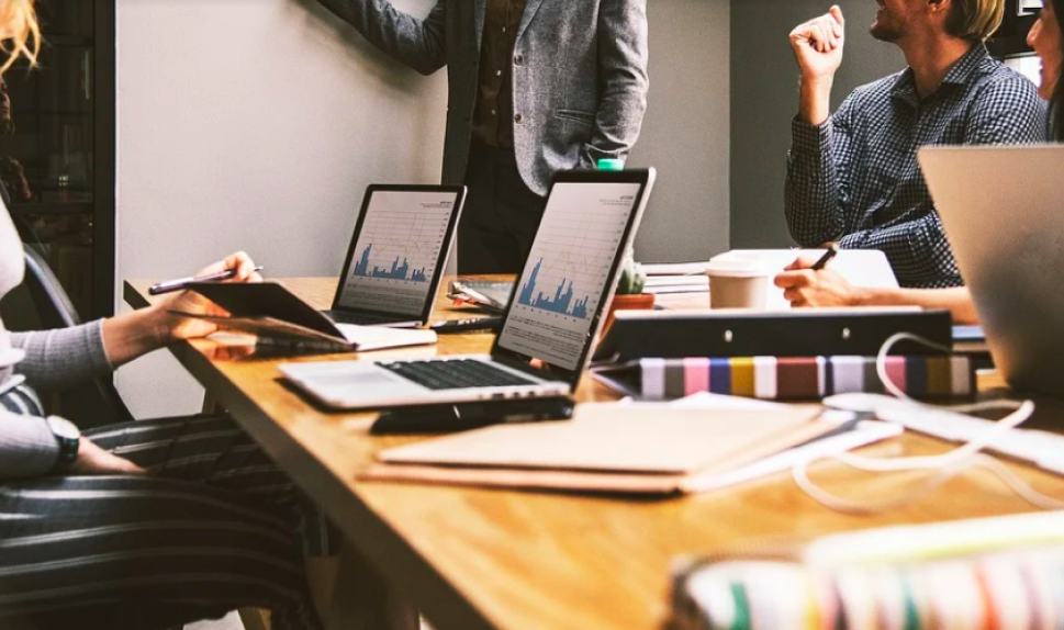 A unique B2B2C model with flexible and extensible eCommerce 