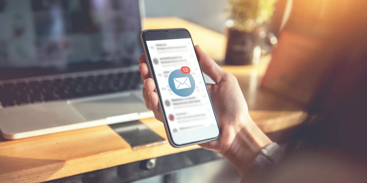 8 Ways to Effectively Communicate with Clients