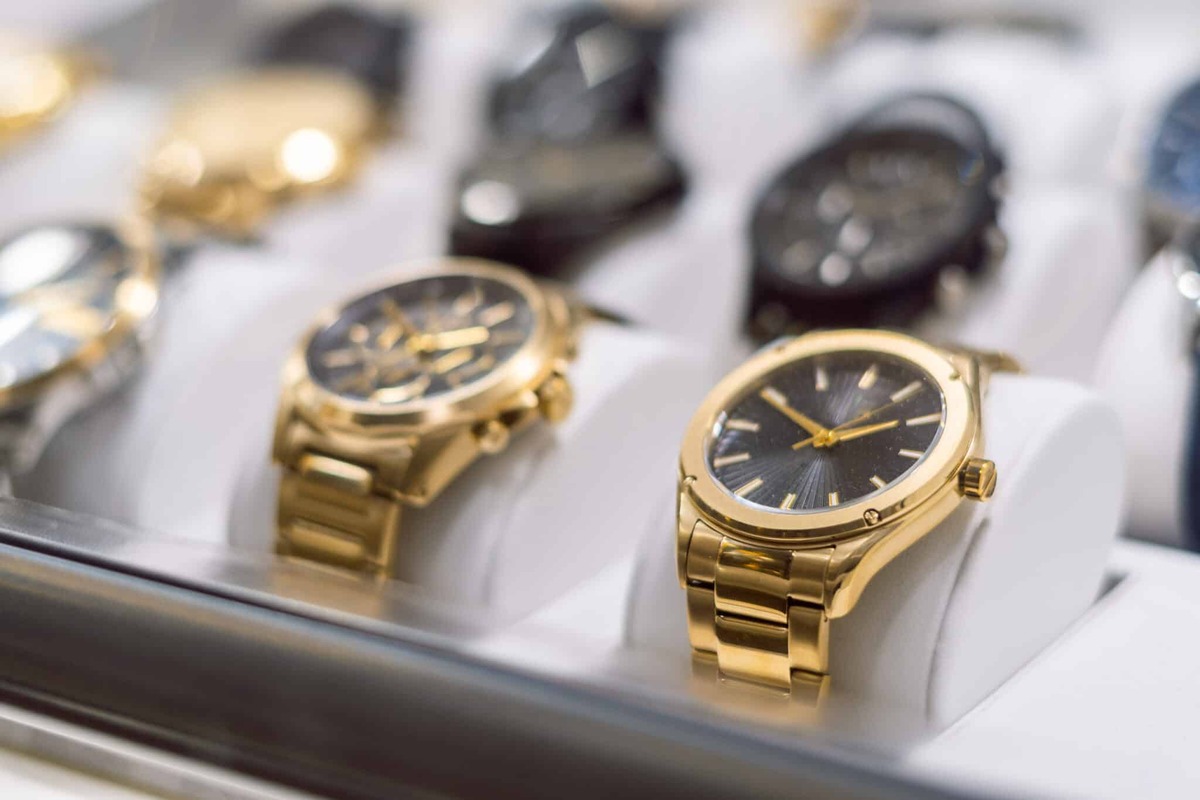 How Can Luxury Watch Brands Keep Up with Technological Innovation?