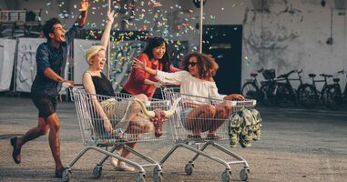 From Window Shoppers to Raving Fans – How to Build a Connected Community