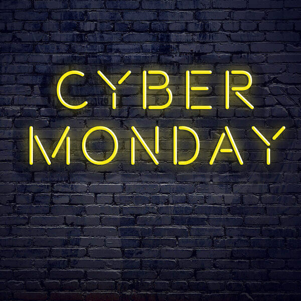 9 Cyber Monday Texts to Get Customers in Your Virtual Line