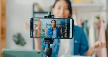 An In-Depth Guide To Combining Social Media with Ecommerce