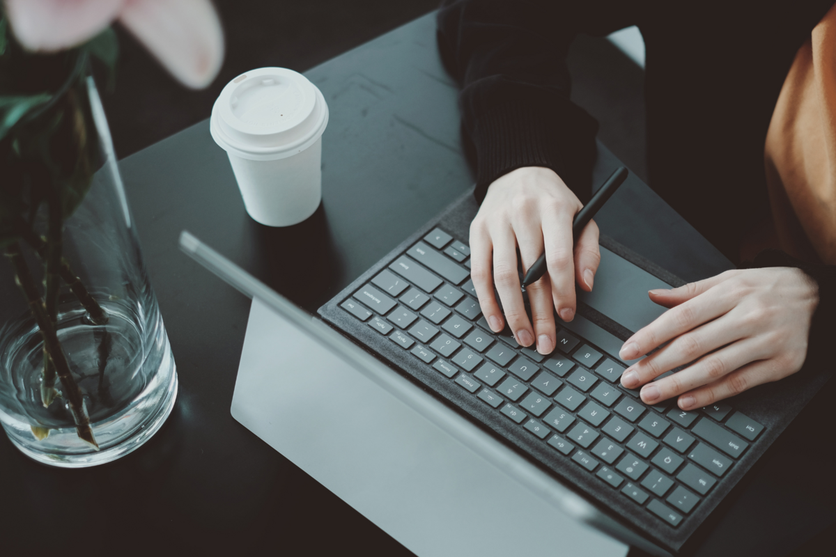 10 Professional Outreach Email Templates You Can Steal Today